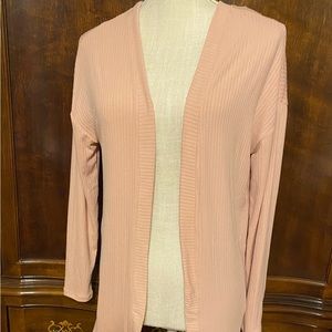 Derek Heart Sz S Junior Blush Colored Shrug NWT 😊😊